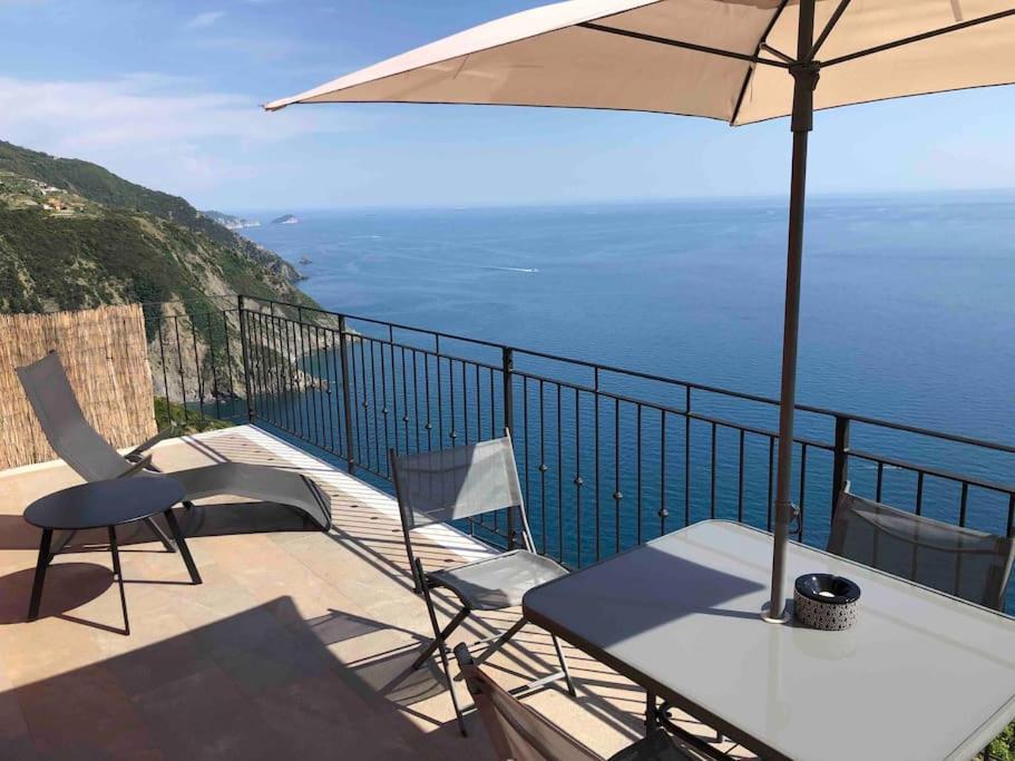 Orangehouse Cinque Terre. Private Parking Villa ริโอมัจโจเร ภายนอก รูปภาพ