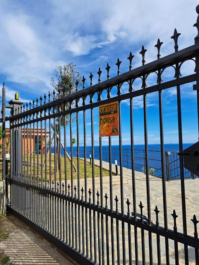 Orangehouse Cinque Terre. Private Parking Villa ริโอมัจโจเร ภายนอก รูปภาพ