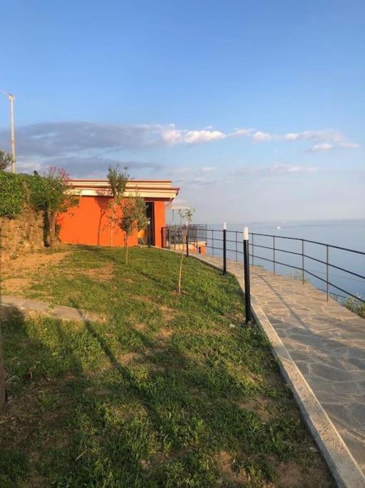 Orangehouse Cinque Terre. Private Parking Villa ริโอมัจโจเร ภายนอก รูปภาพ